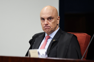Moraes manda prender contador suspeito de quebra de sigilo fiscal de parentes de autoridades